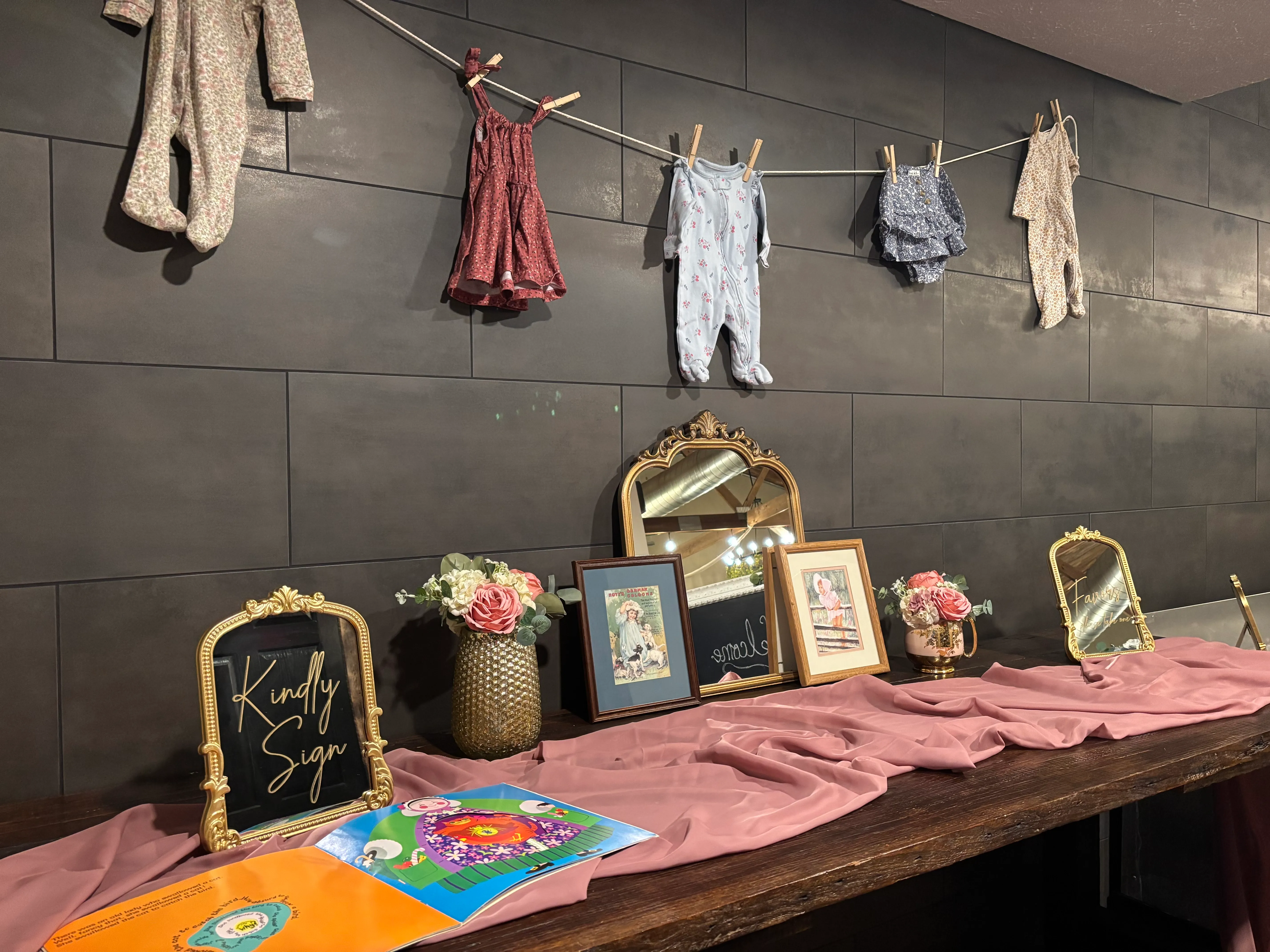 Vintage Girl Premium 