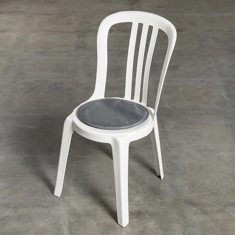 Kunststoffstuhl weiß inkl. Sitzkissen