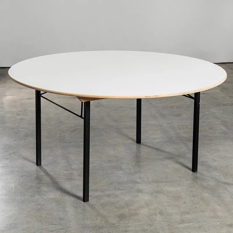 Tisch rund 8 Personen