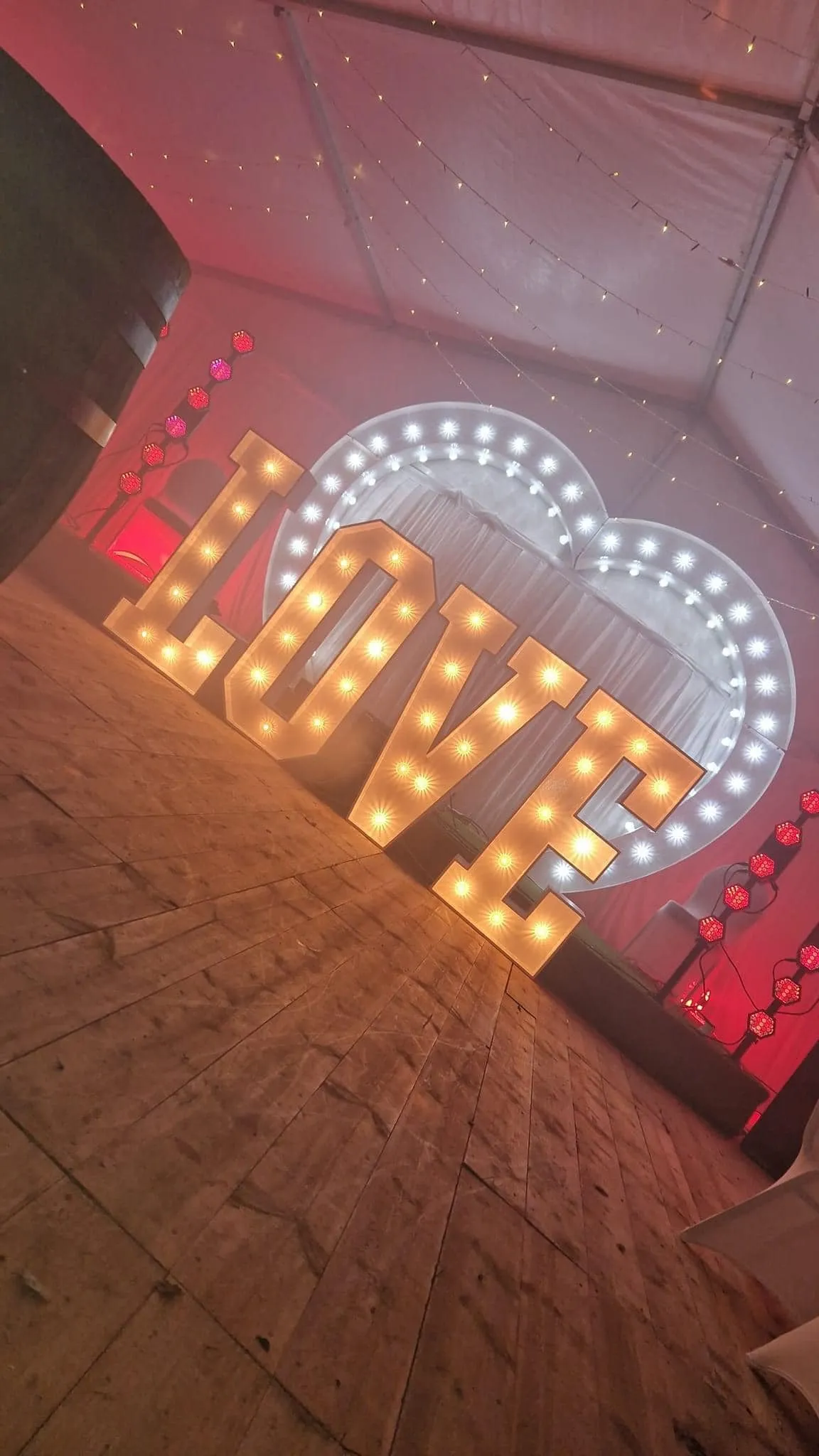 Giant LED Love Heart (White)