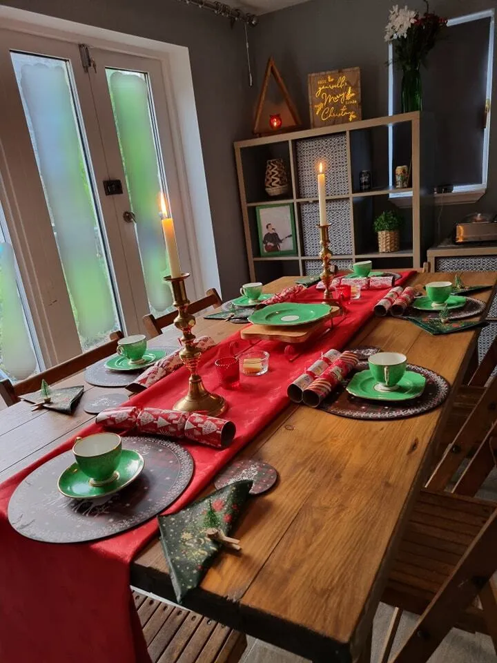 Rustic Wooden Tables (Premium) 6ft