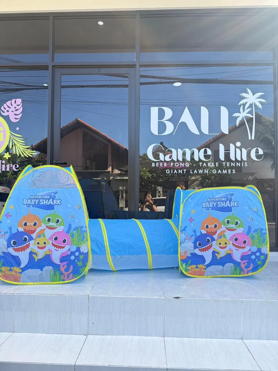 Baby Shark Play Tunnel