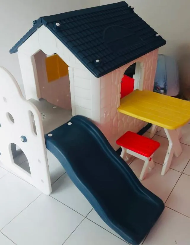 Cubby House with slide 