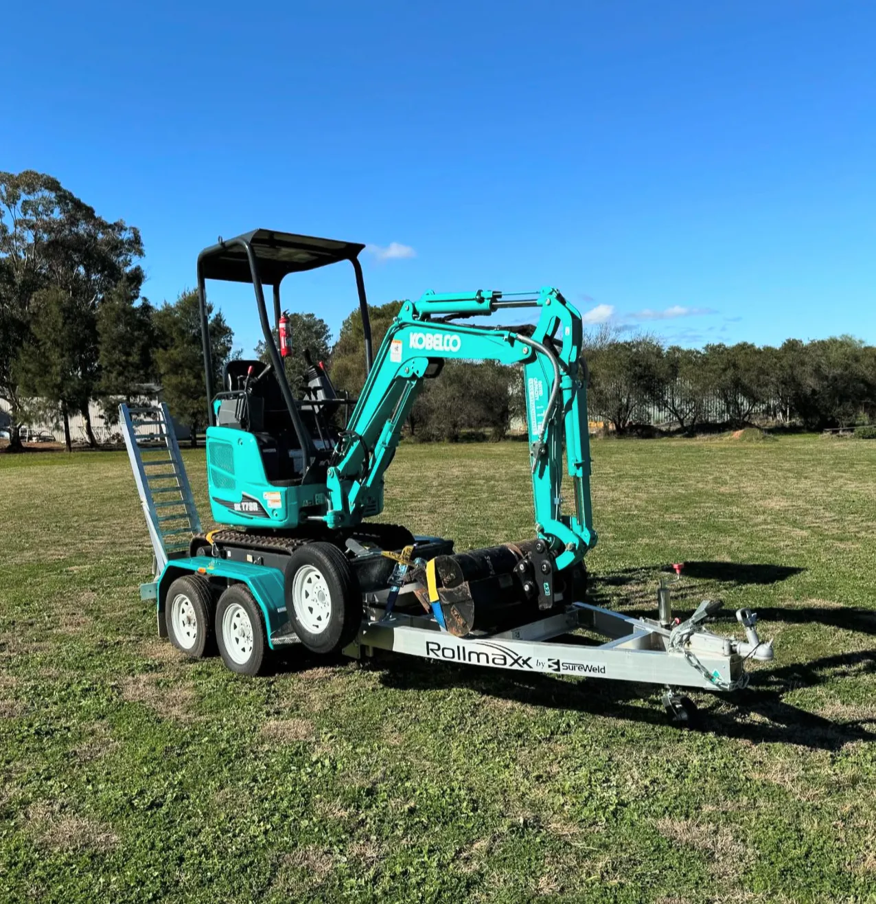 1.7T Kobelco Excavator 