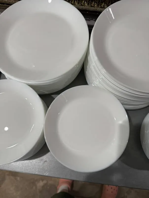 Simple White Plate Collection