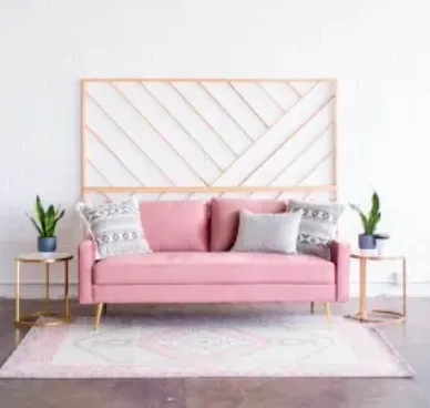 Daphne Sofa