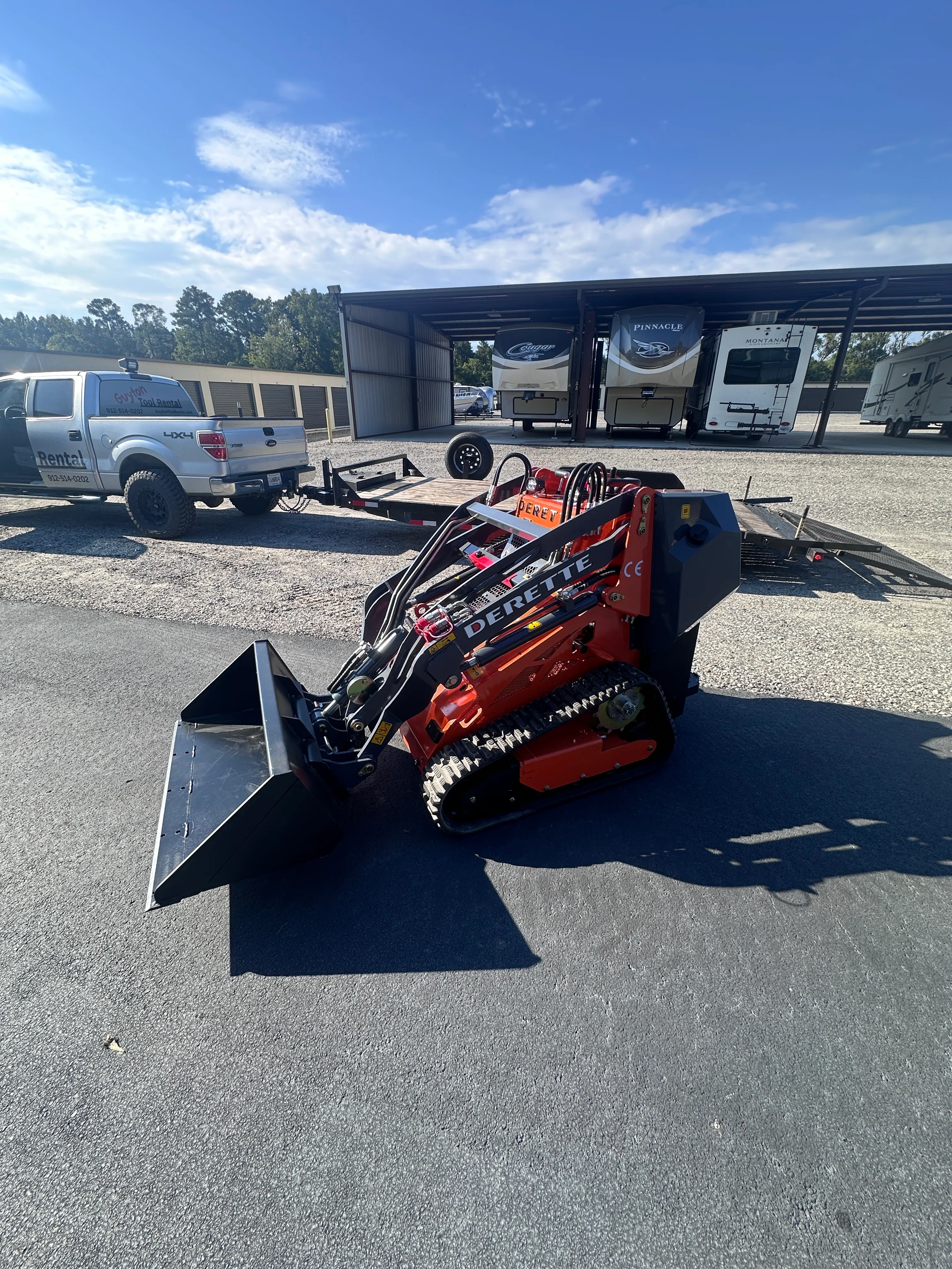 Gas Powered Mini Skid Steer - 950lb Capacity