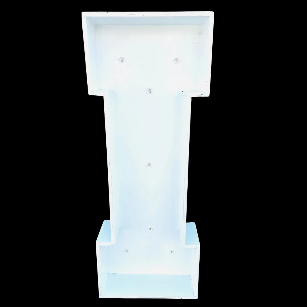 3ft Wood Marquee Letter - I