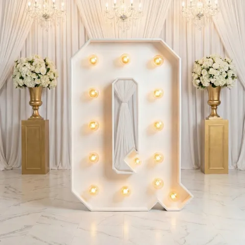 3ft Wood Marquee Letter - Q