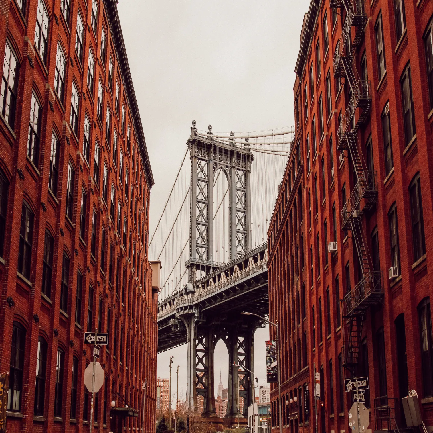 Graphic New York Manhattan Bridge (8' x 8')