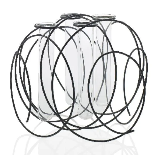 Leo Vase