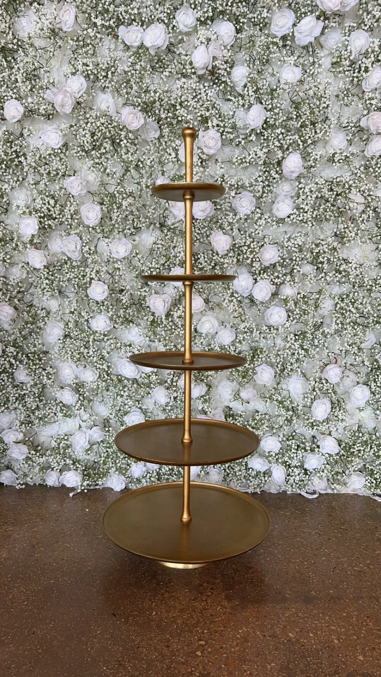 Leflore Cupcake Stand