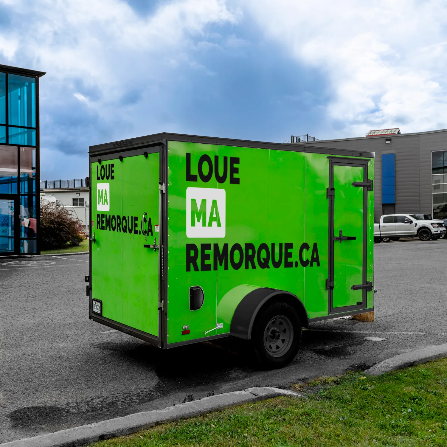 Fermée 12 pieds (1 porte rampe arrière)