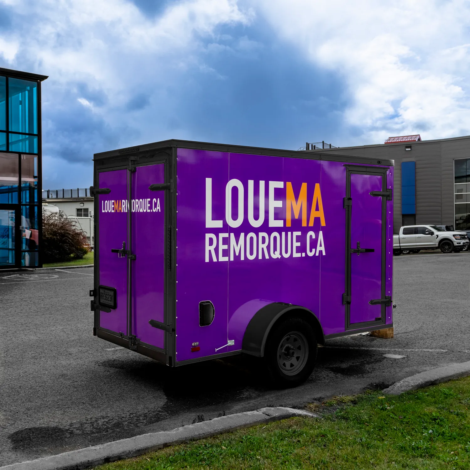 Fermée 12 pieds (2 portes arrière)