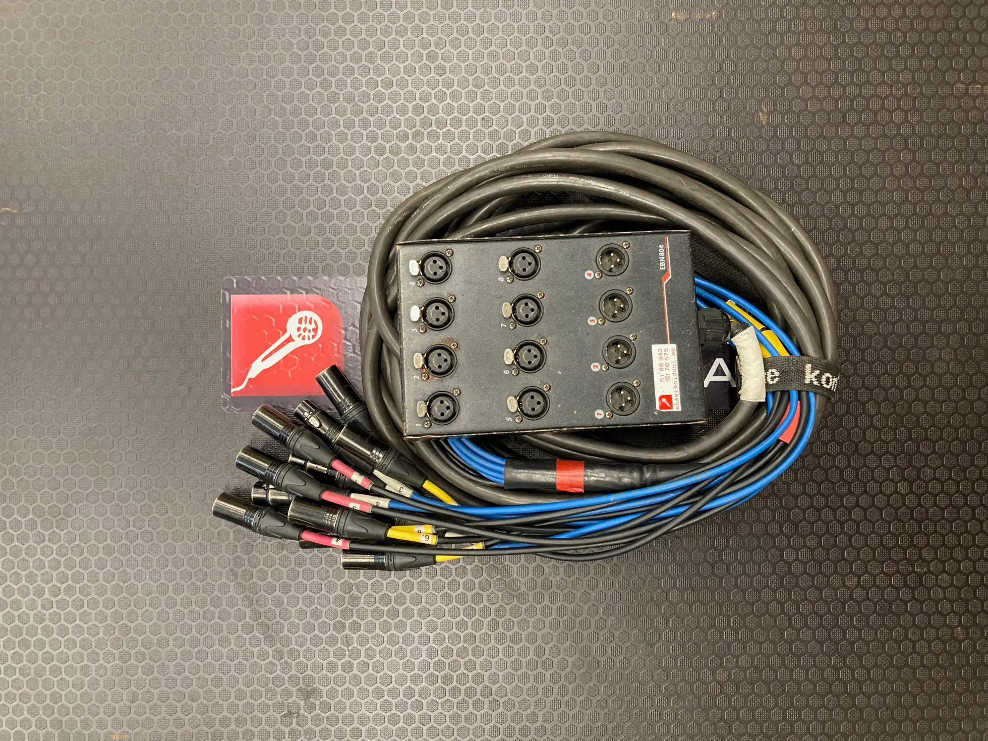 XLR 8 in/4 out karp 8m lavamagistraal