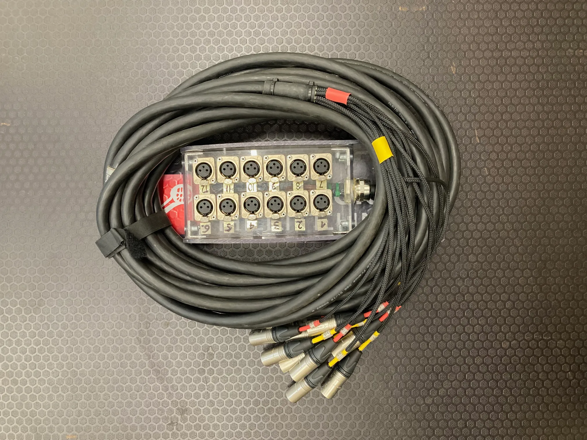 XLR 12x snake 15m lavamagistraal karp