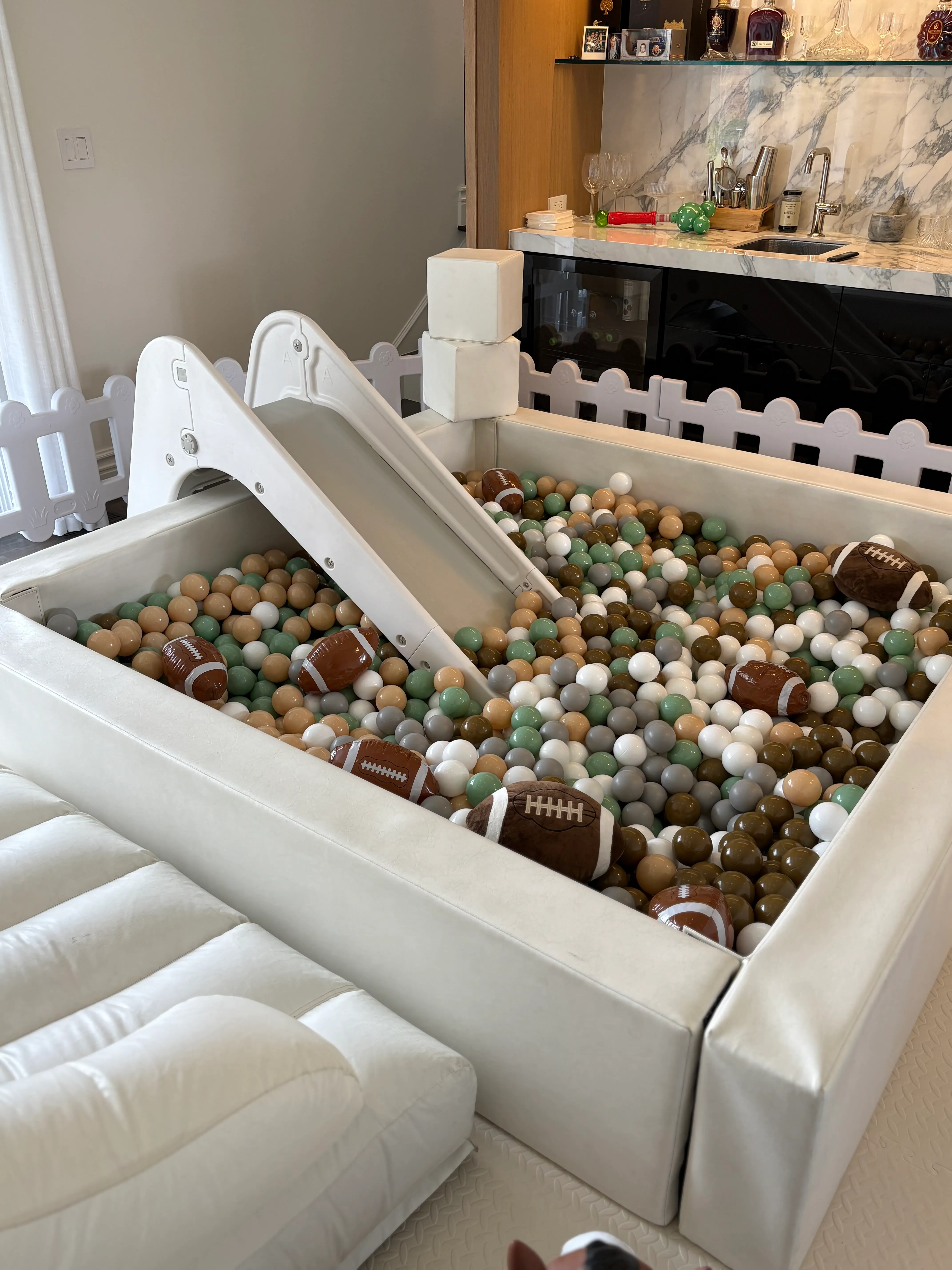 Slide for Large Ball Pit