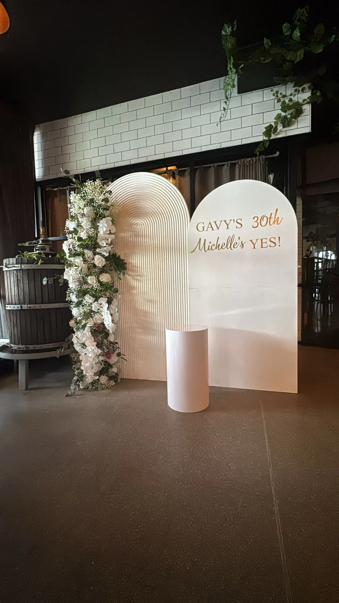 White Ripple Arch and Plain White Arch