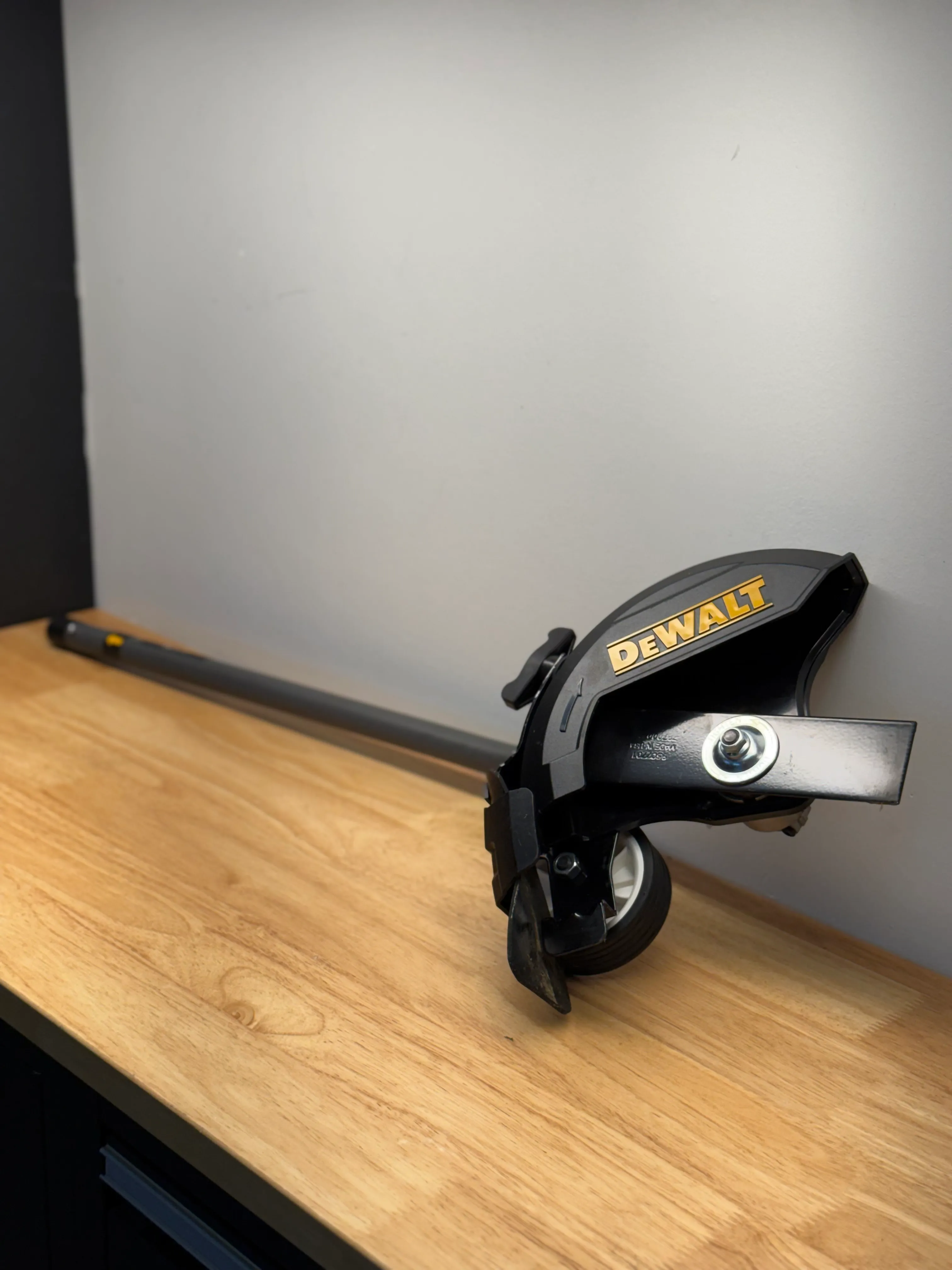 Dewalt Edger - 60V String Trimmer Attachment