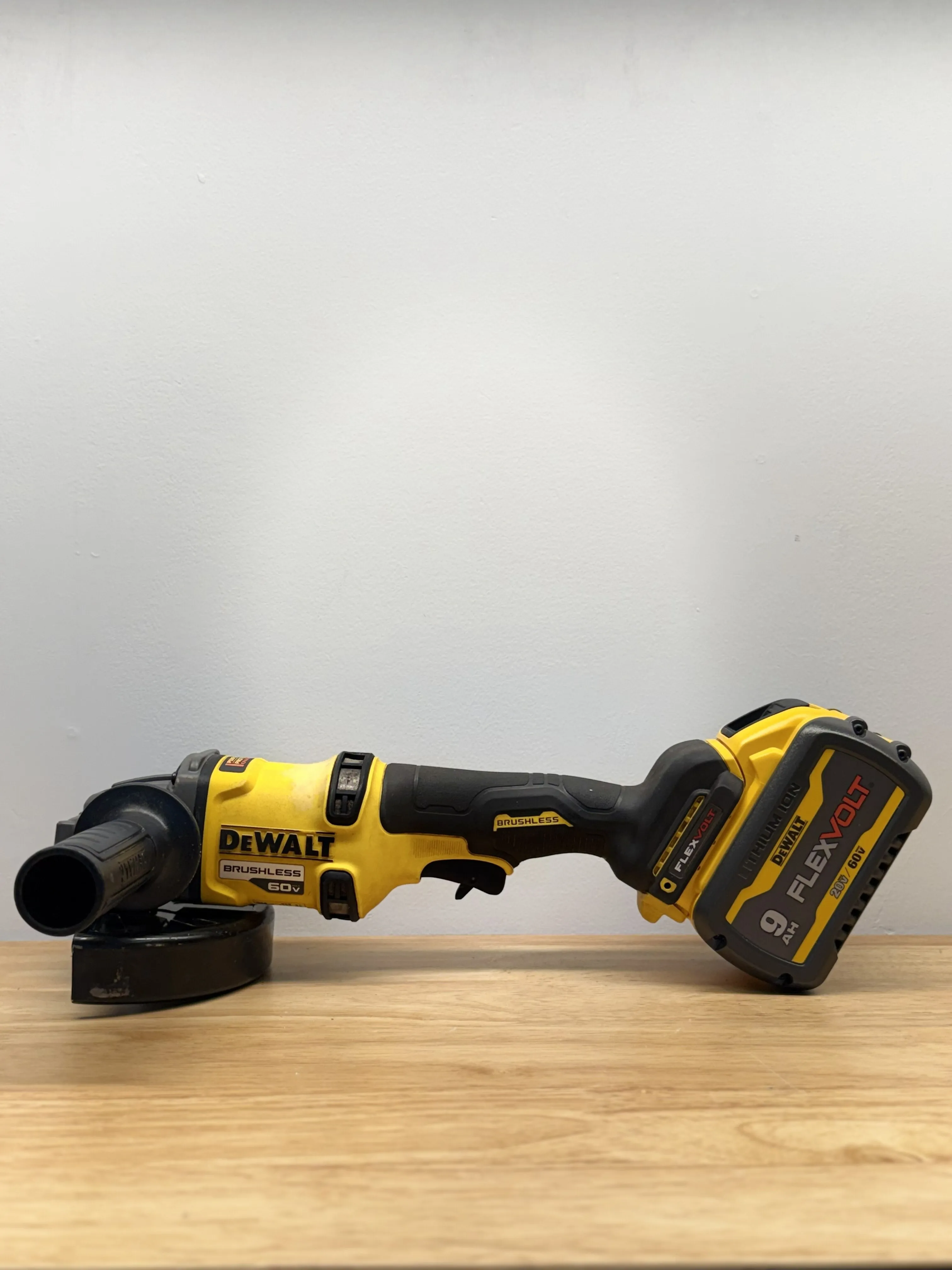 Dewalt 60v 6" Angle Grinder DCG418 + Battery + Charger