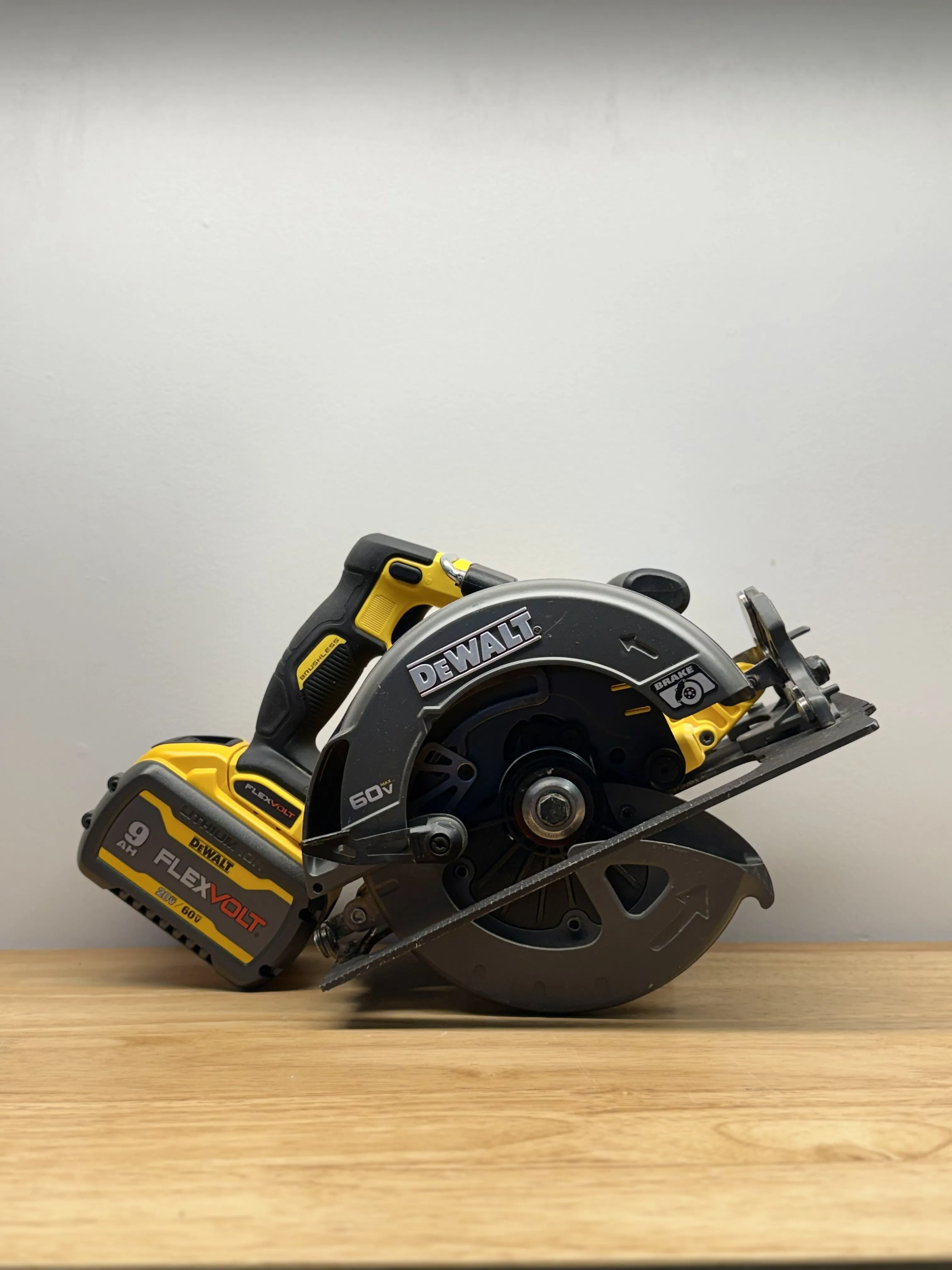 Dewalt 60V 7¼" Circular Saw DCS578 + Battery + Charger