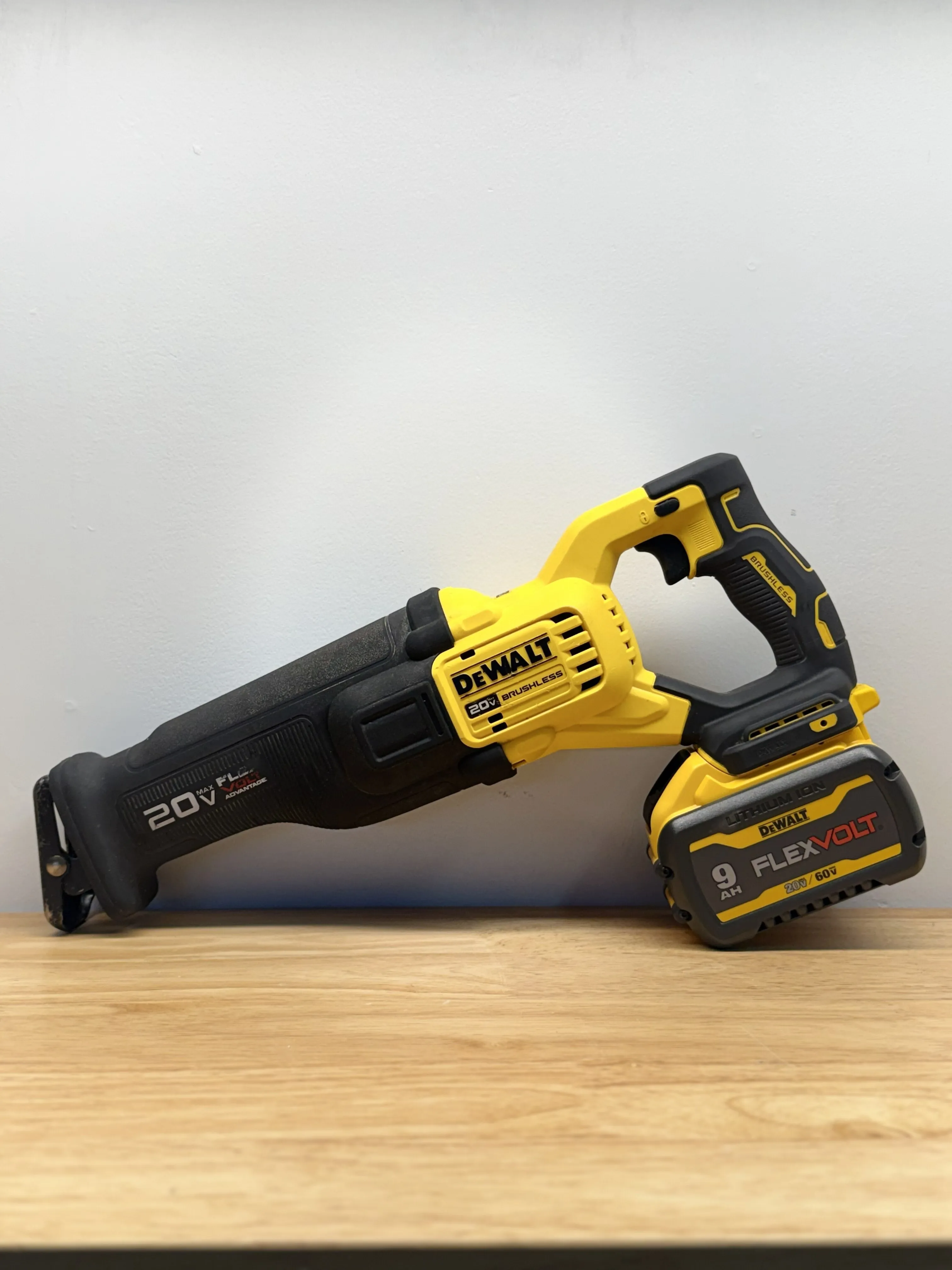 Dewalt 20V/60V Reciprocating Saw DCS386 + Battery + Charger