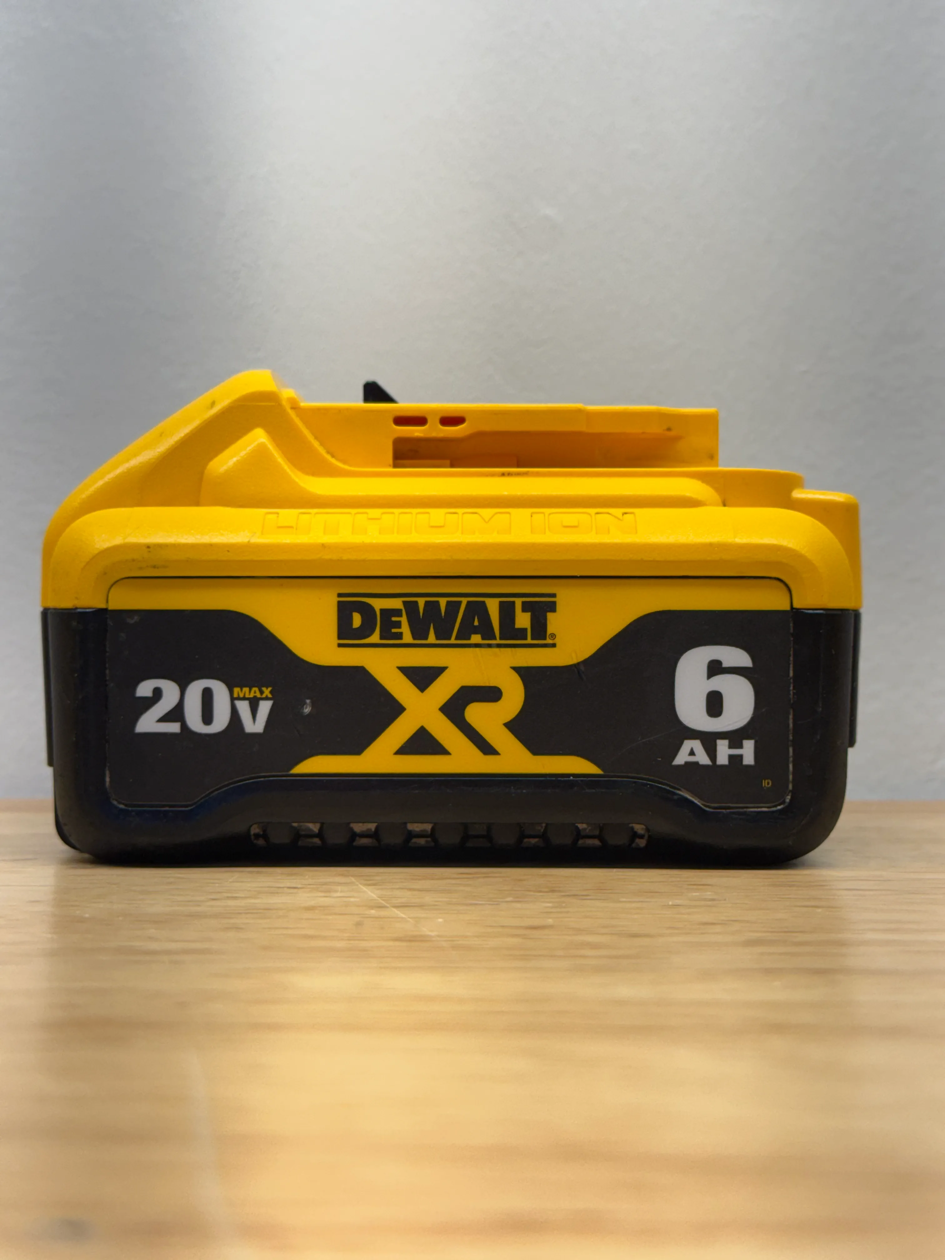Dewalt 20V 6AH Battery DCB206