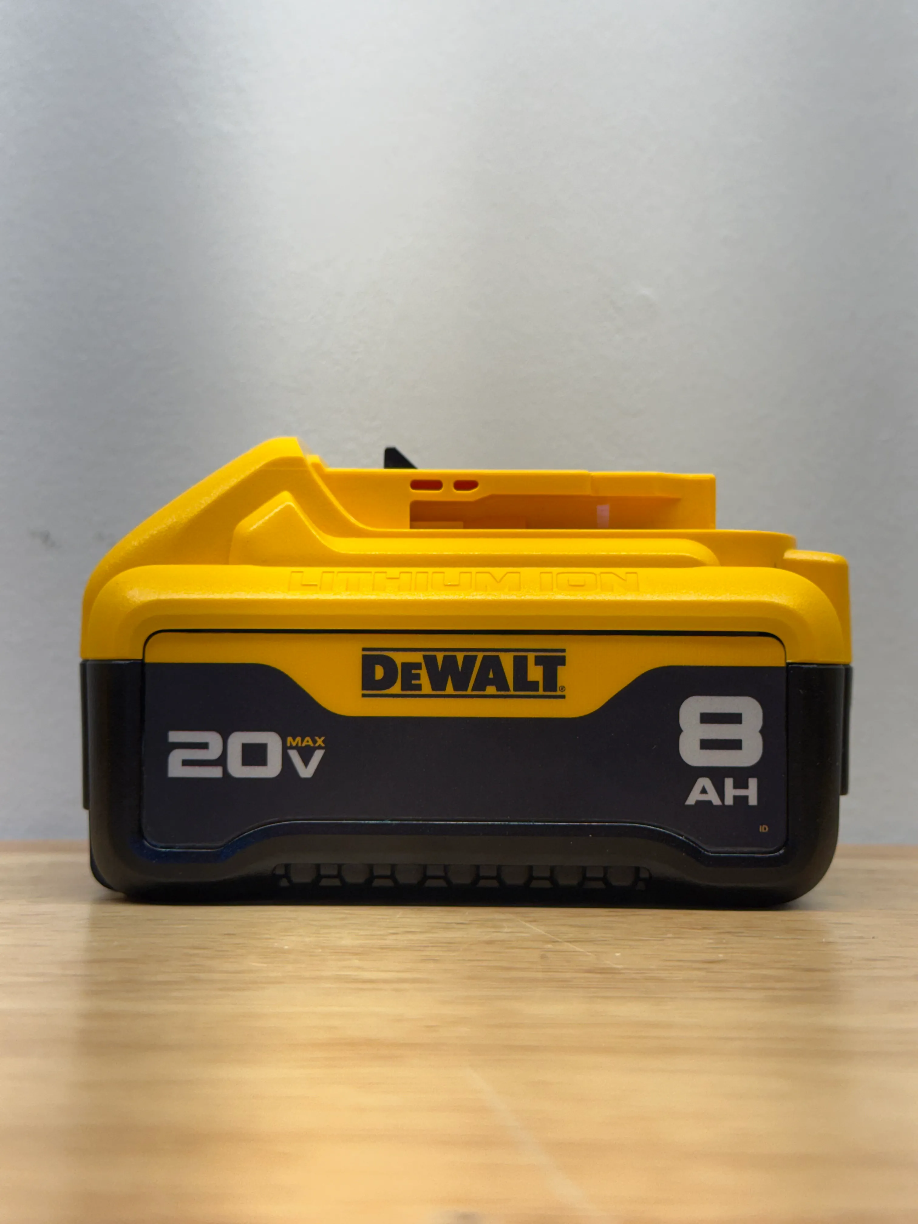 Dewalt 20V 8AH Battery DCB208