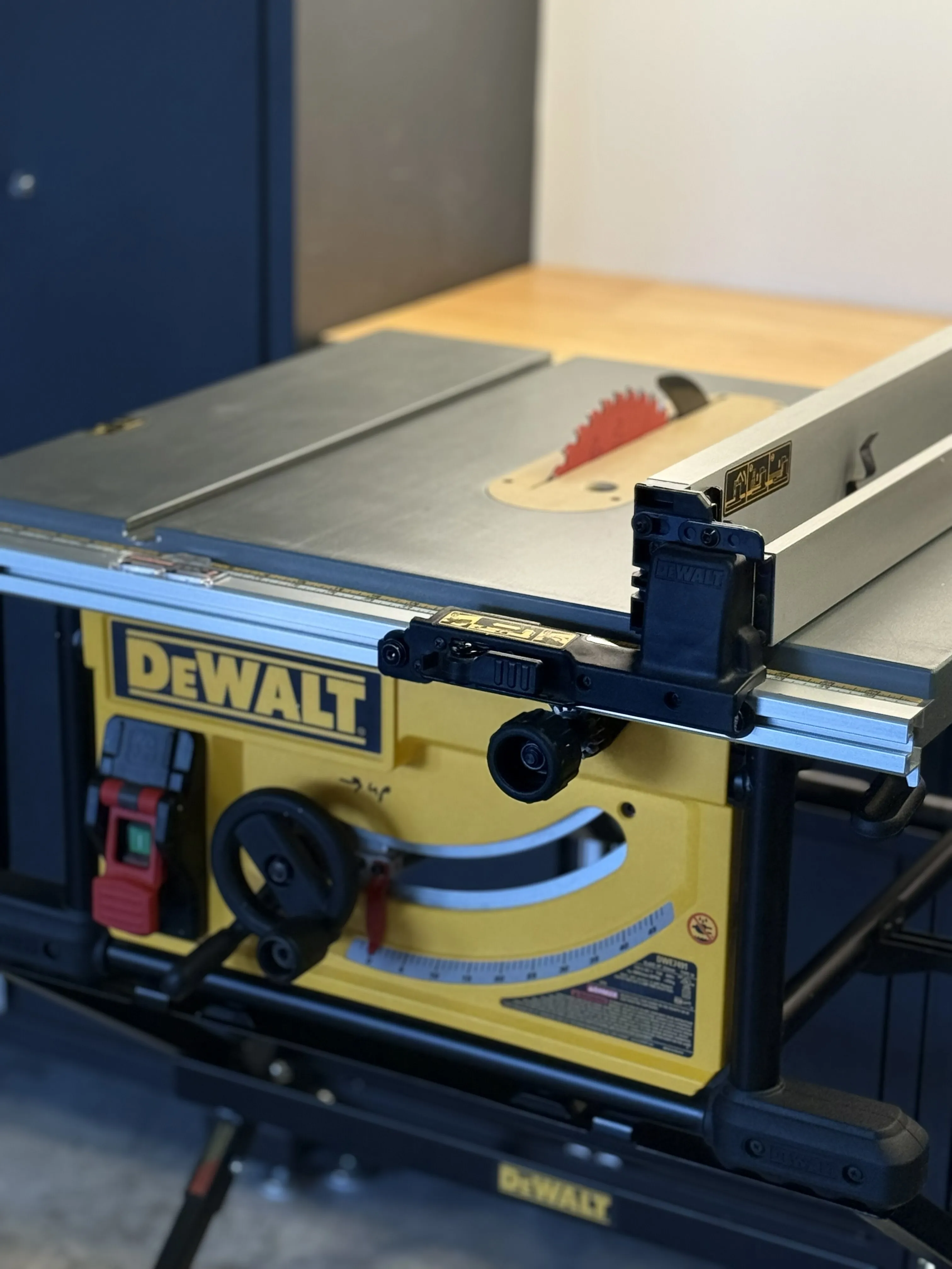 Dewalt Corded 10" Table Saw DWE7491