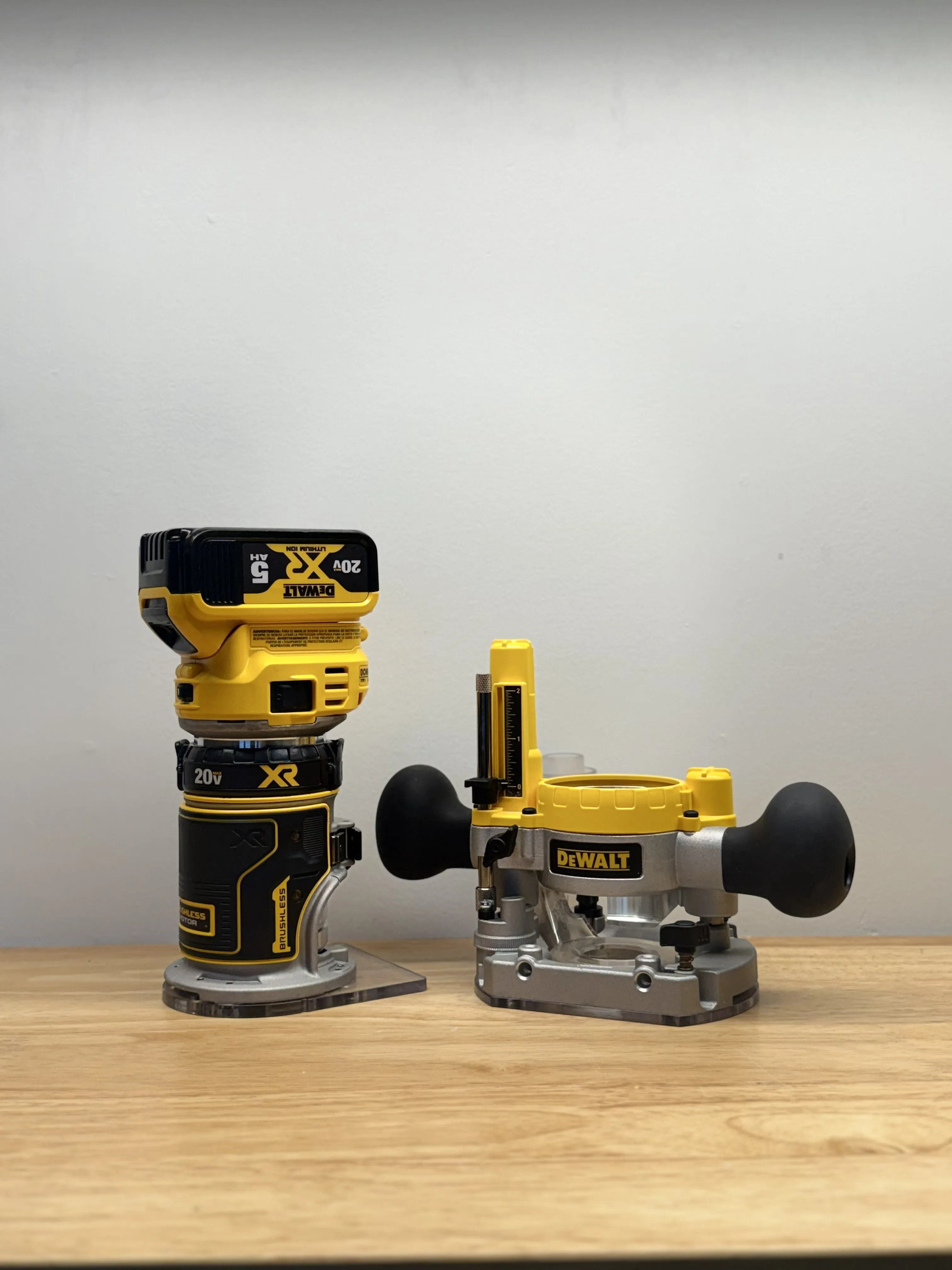 Dewalt Cordless 20V Compact Router DCW600
