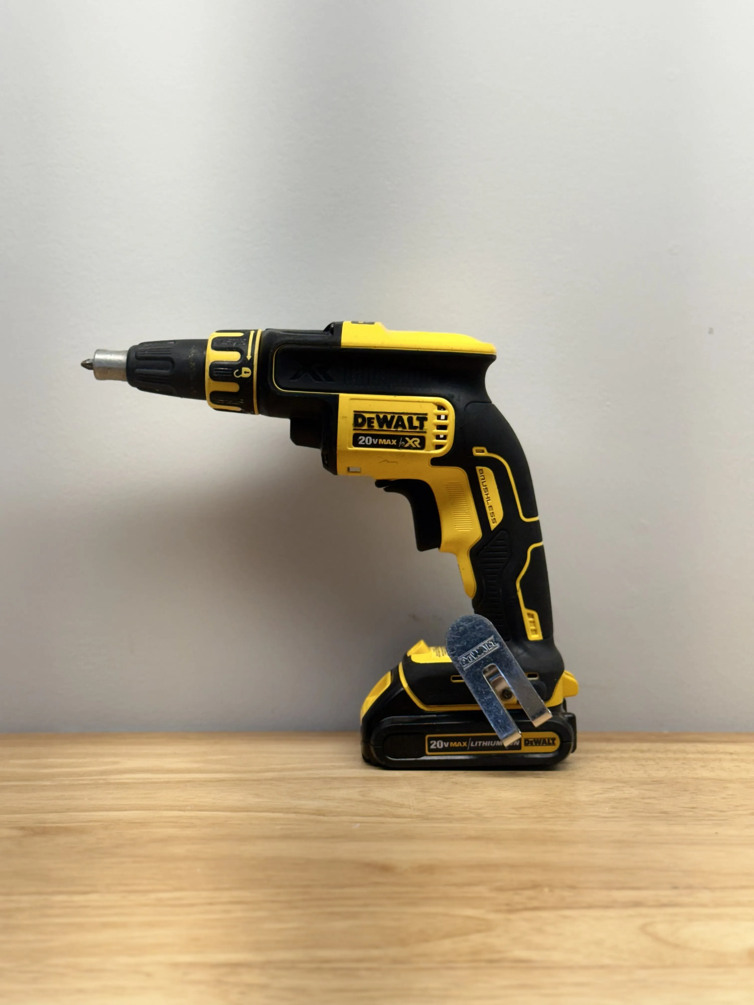 Dewalt 20v Drywall Screw Gun DCF620 + Batteries + Charger