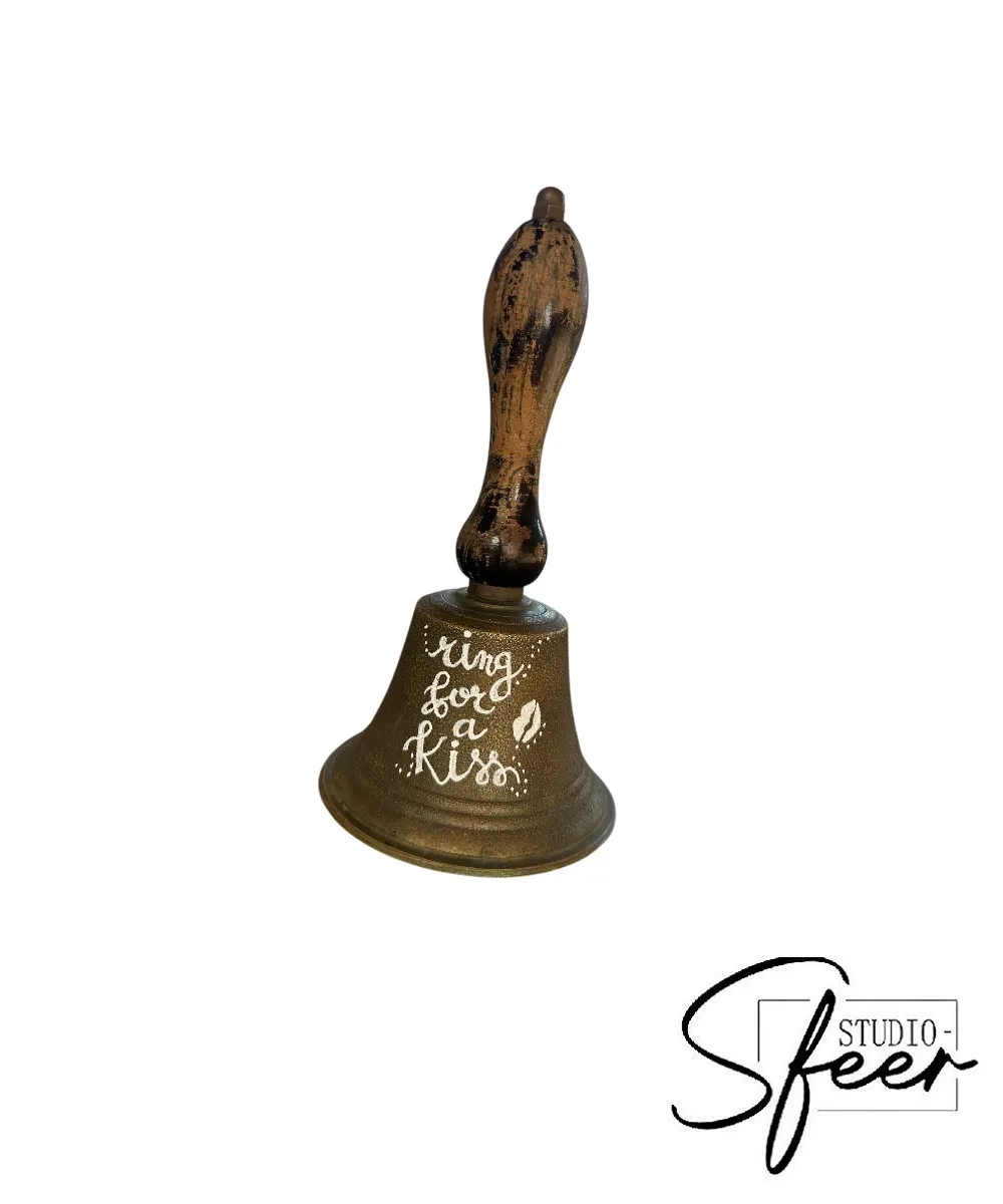 Handbel - schoolbel : ring for a kiss