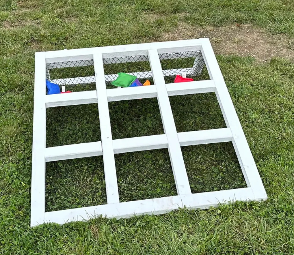 Tic Tac Toss