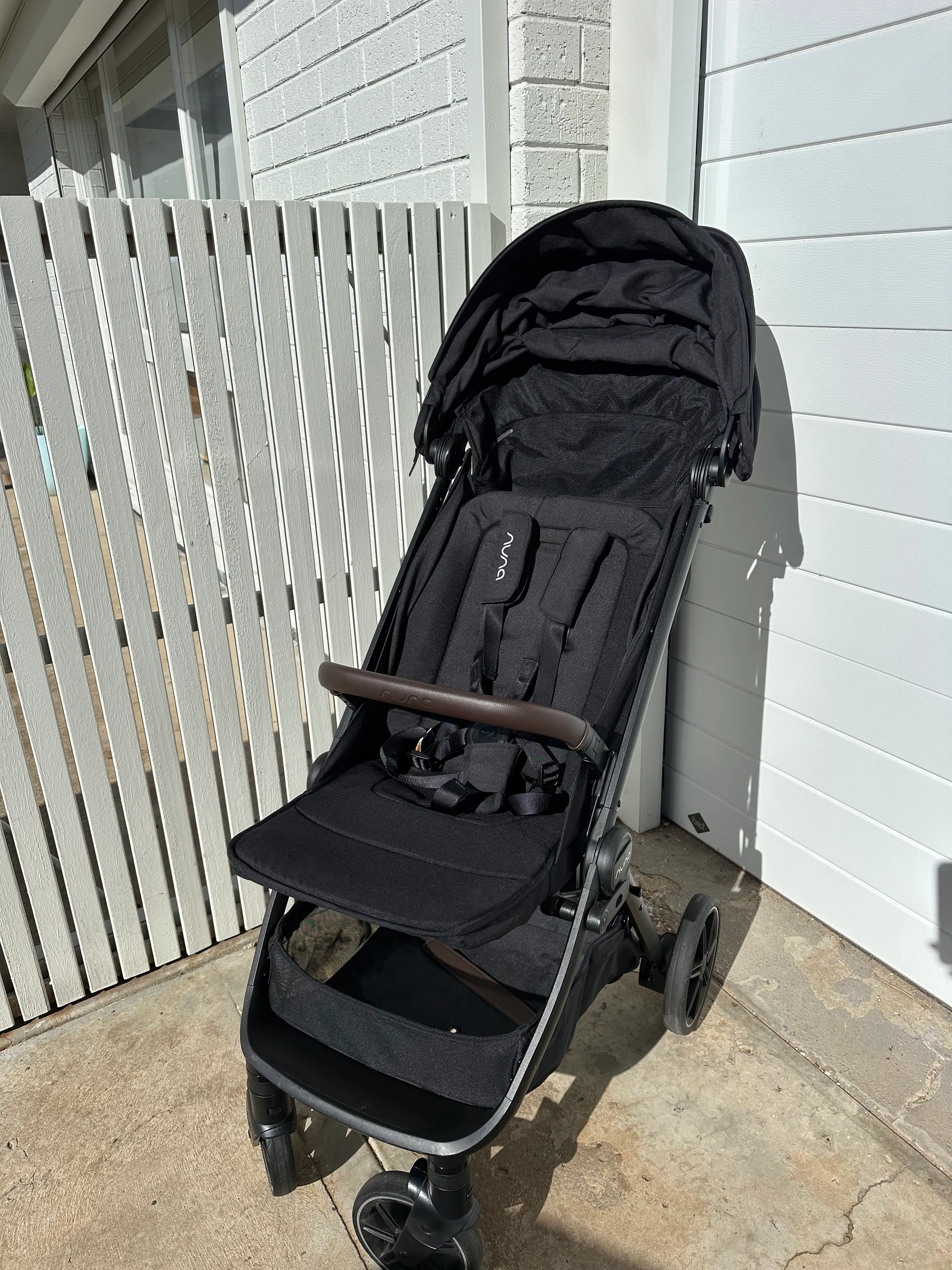 Nuna TRVL LX 