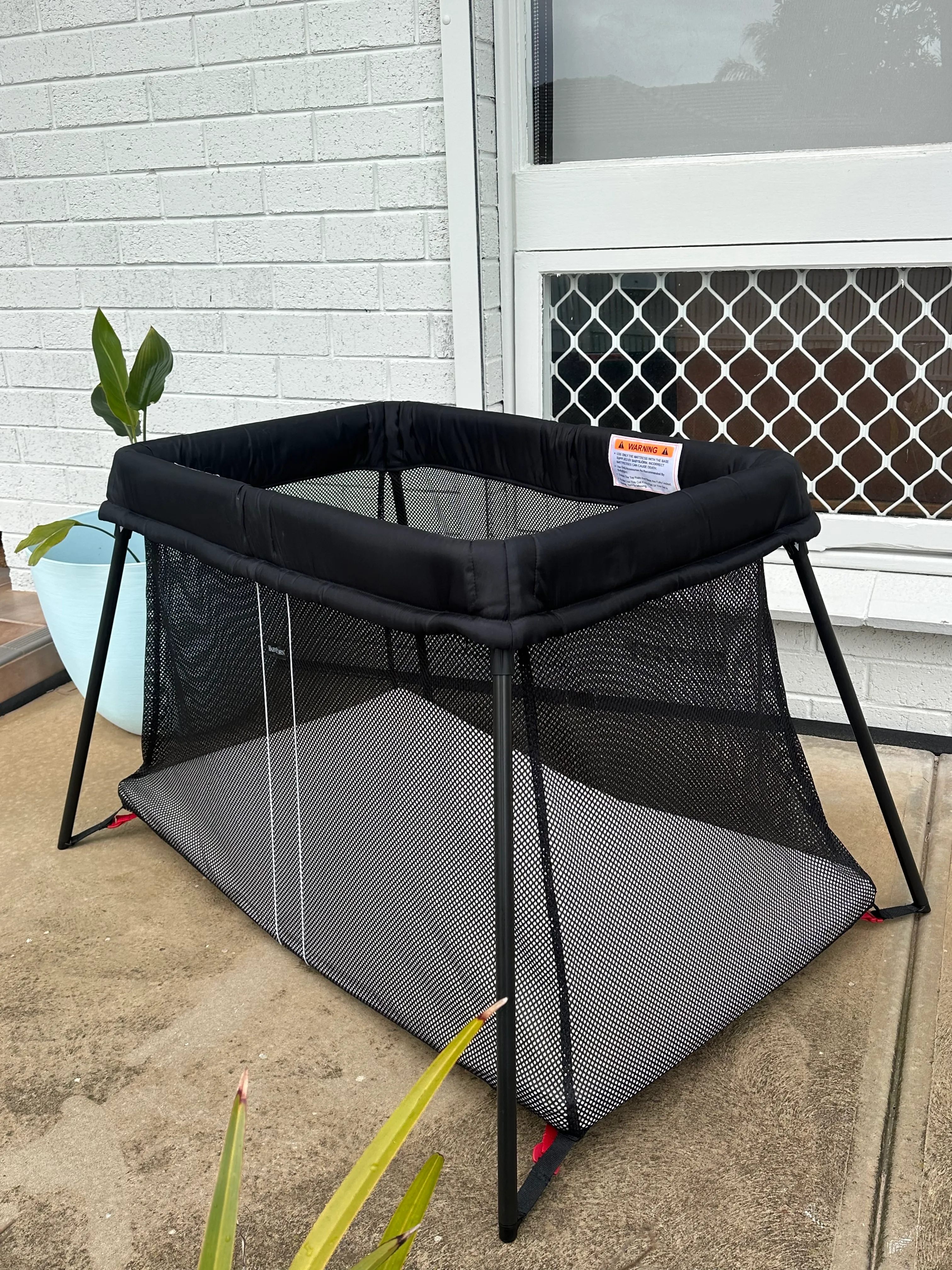 BabyBjörn Travel Cot Light & Accessories Bundle