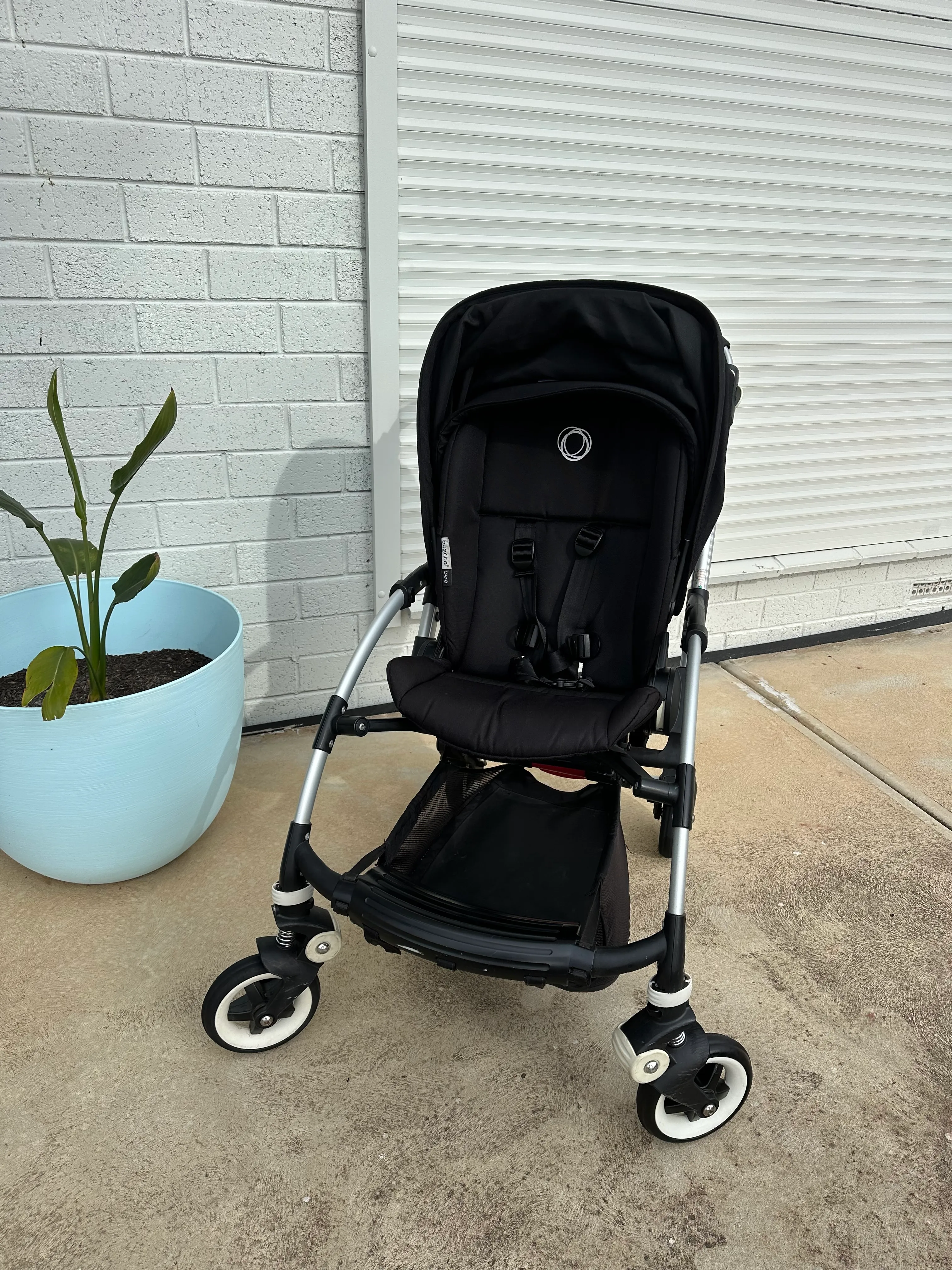 Bugaboo Bee 3 + additional mesh canopy