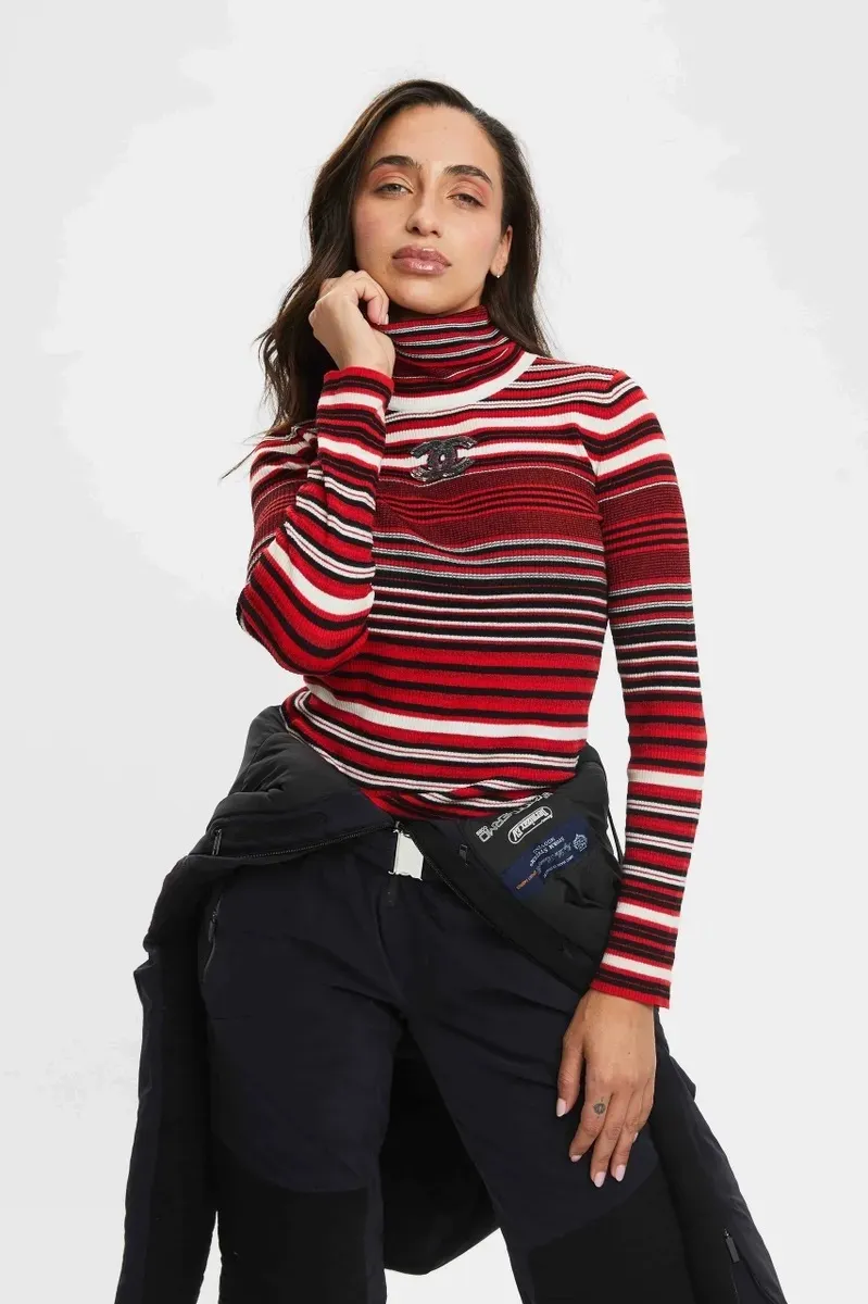 CHANEL | Casual  Street Style SWEATER Size 38 FR