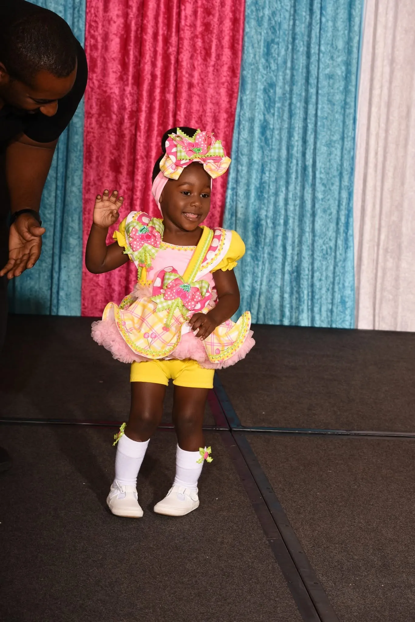 128.-A Sunshine Sparkle Shuggy casual 12/2 