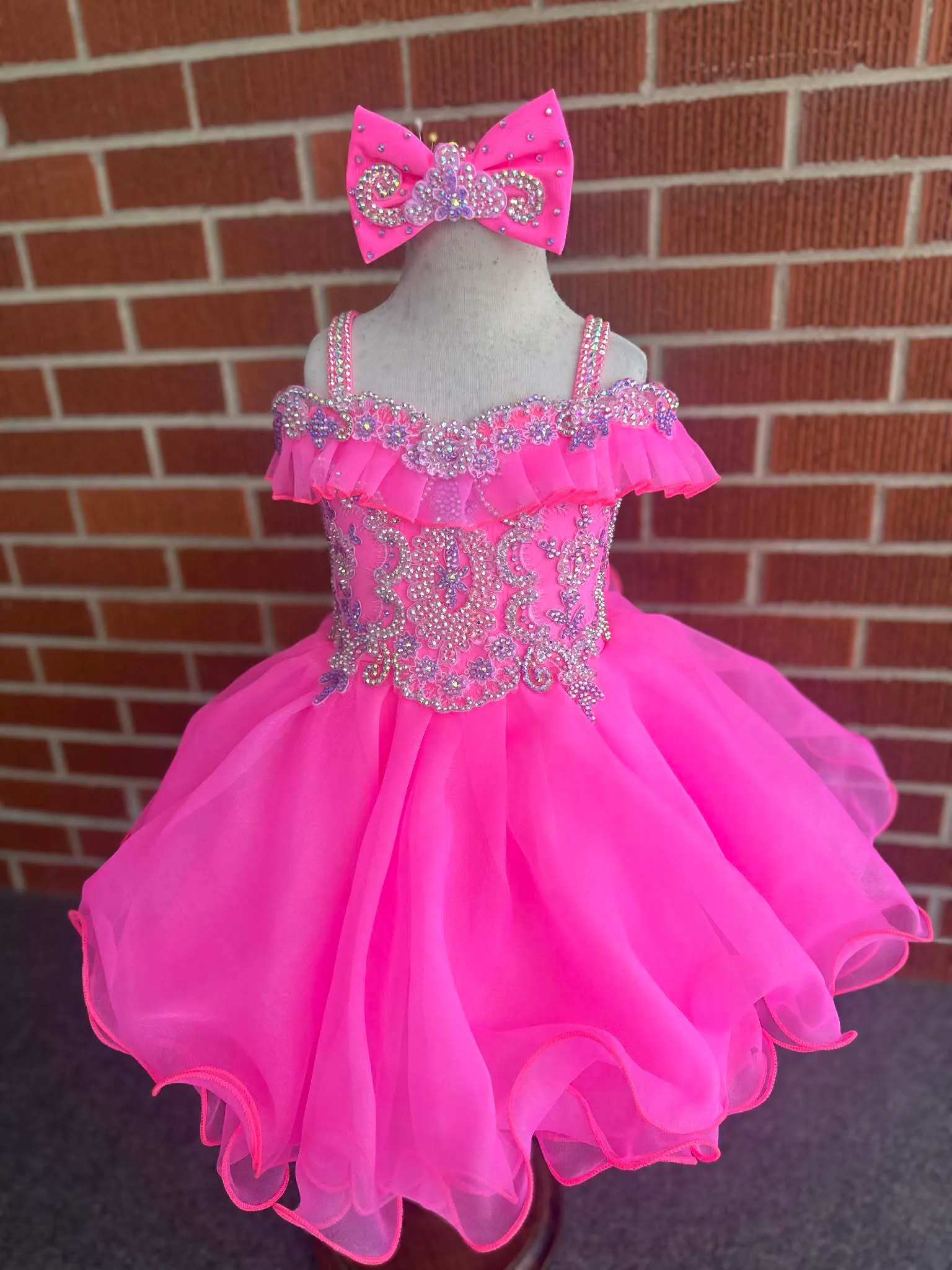 BU- Hot Pink Brianna K