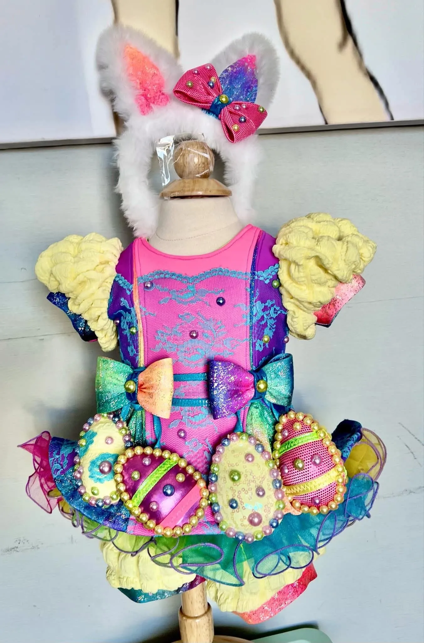 131.A Egg-stra Sparkle ooc 6/18 