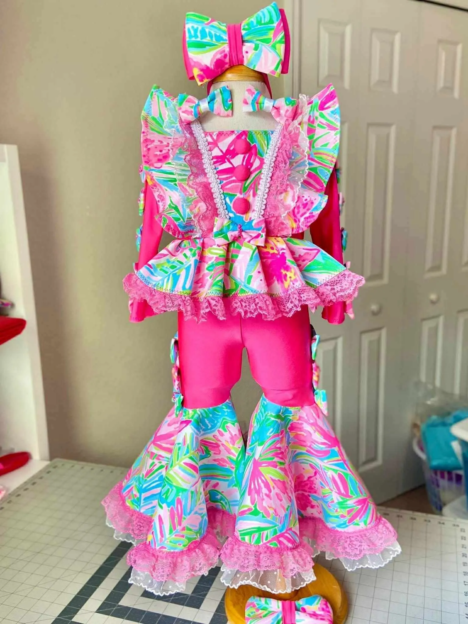 AM- DollHouse Lily Casual 18/3 