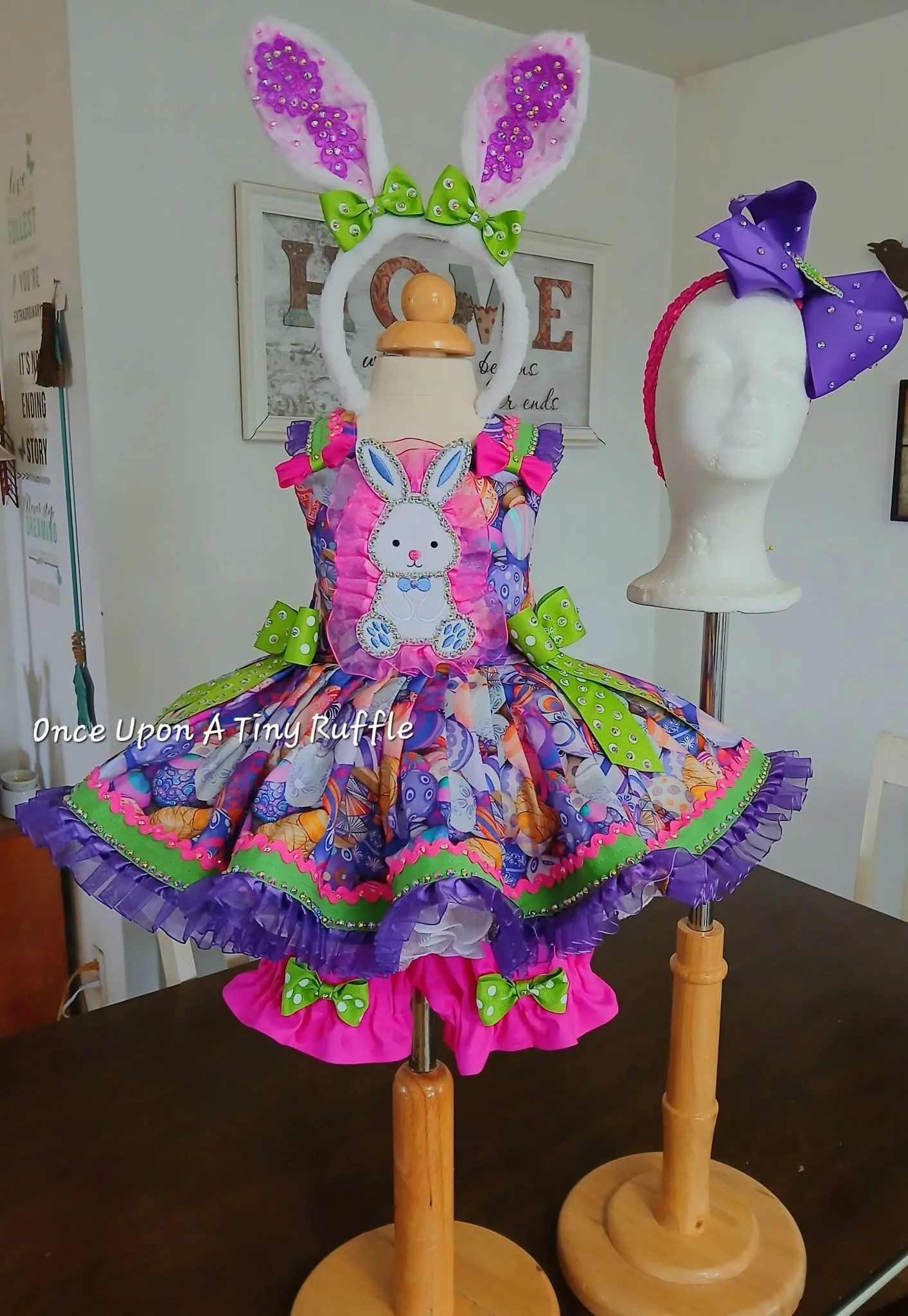 RM- 12/2 Neon Spring Bunny / Easter ooc 