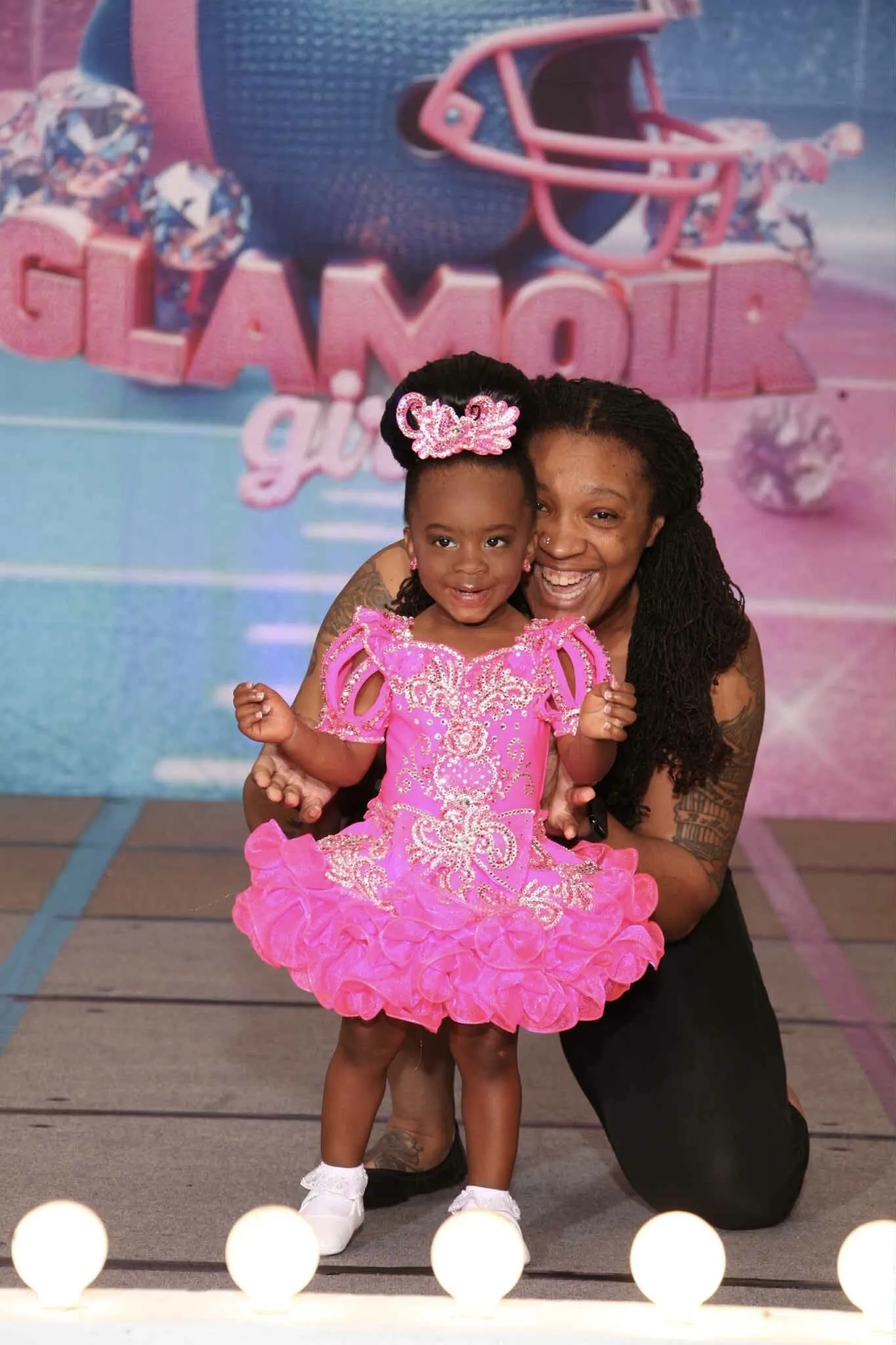 18/3 Hot Pink Connie Hobson