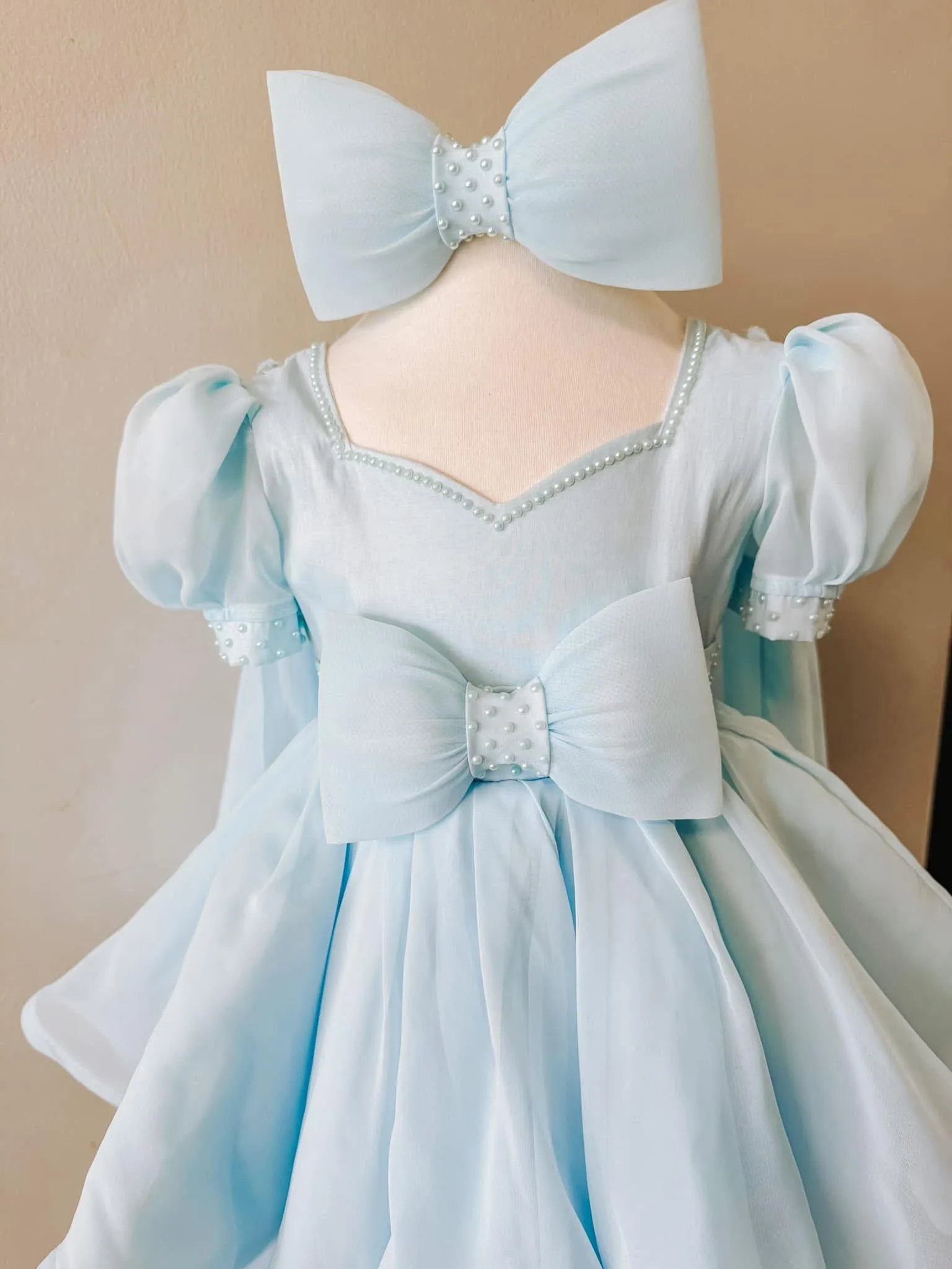 80. A- Natural blue Toni o  dress 12/3