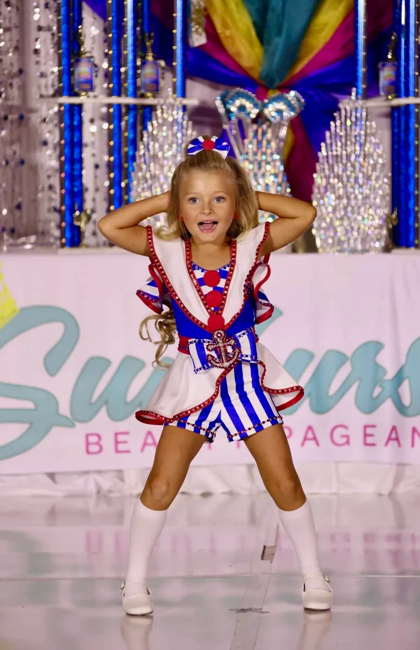 TT- 2/4 Shuggy RWB Sailor