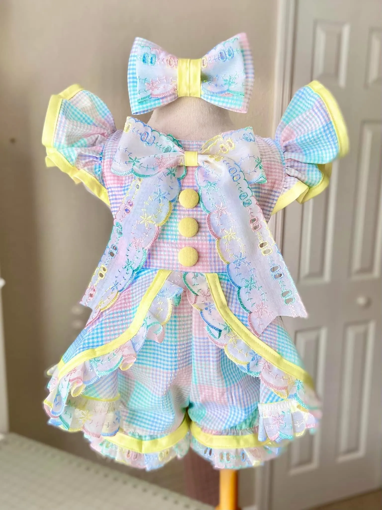 RM-12/2 Vintage Dollhouse