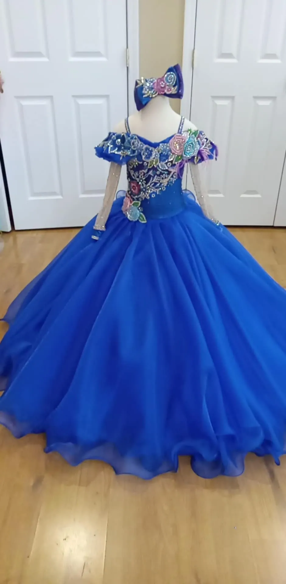 RM-4/6-5/7 Gemics Royal Blue Gown