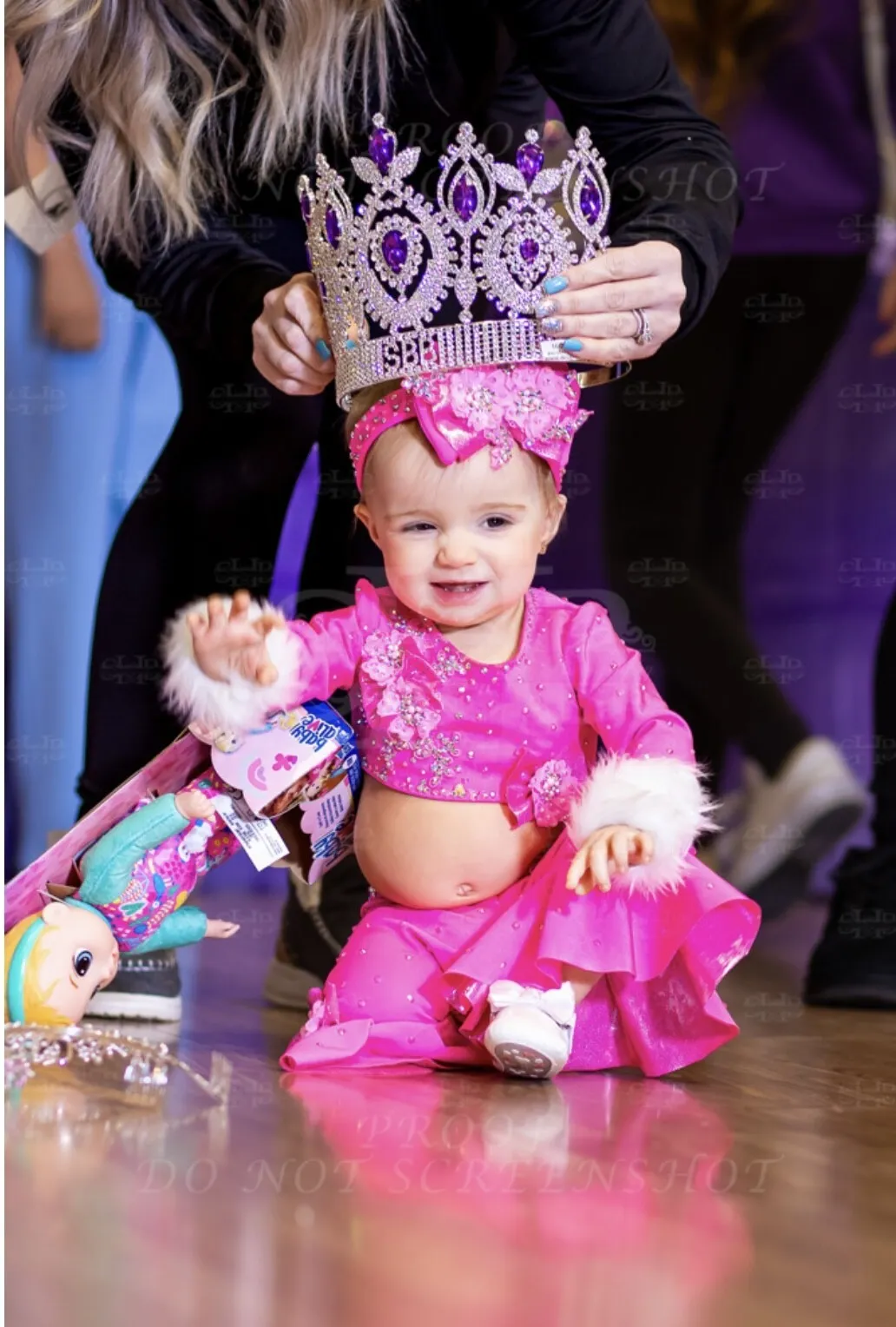 TT-03 6/18 Fun Fashion- Fur Removable!