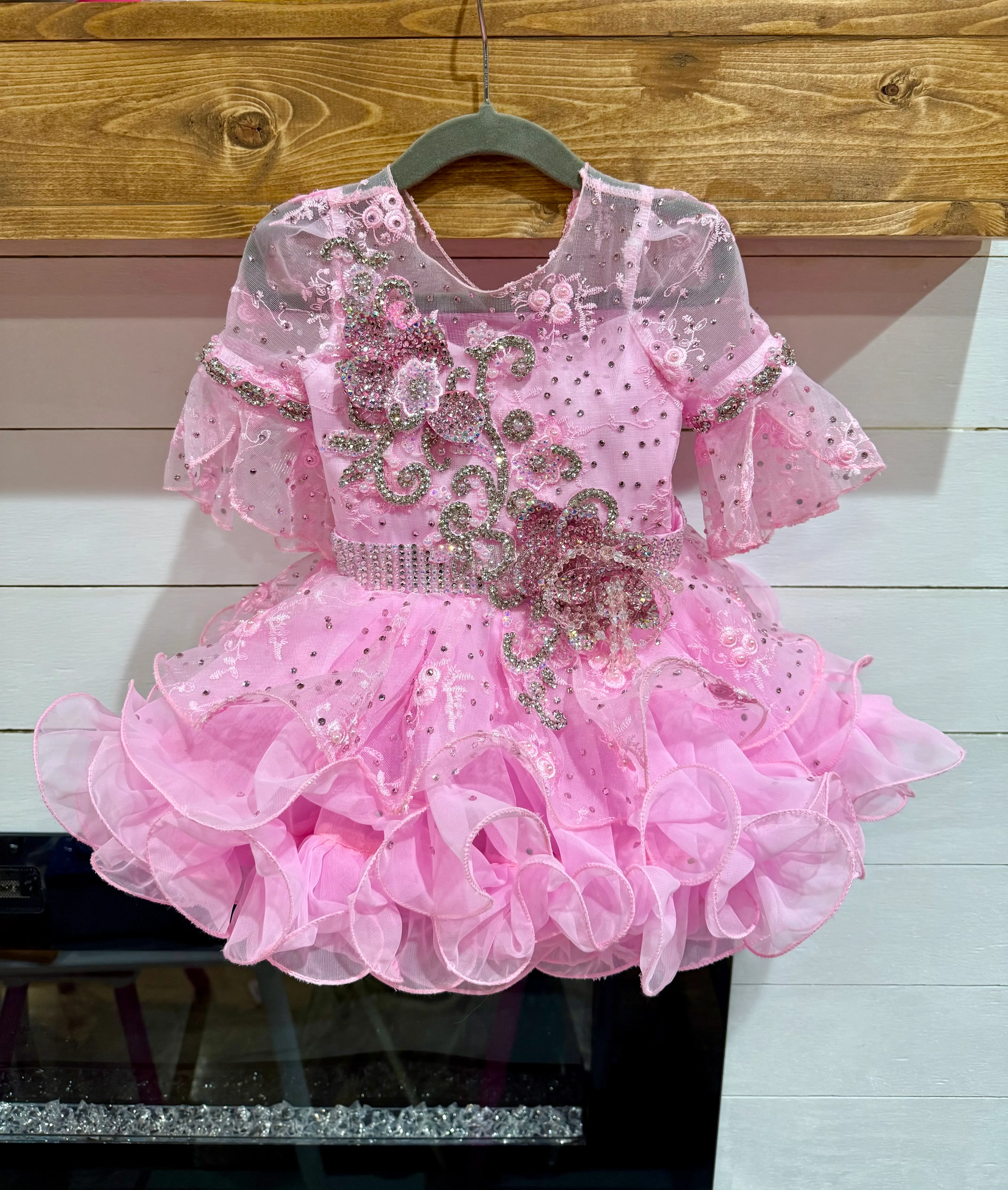 12/2-18/3 Pink Toni O Glitz