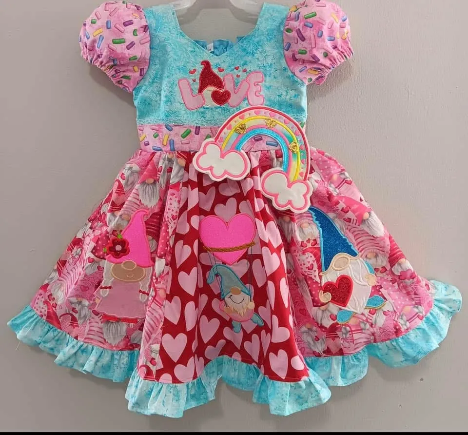 AM- Sweet Gnome valentines/ casual wear 18/3